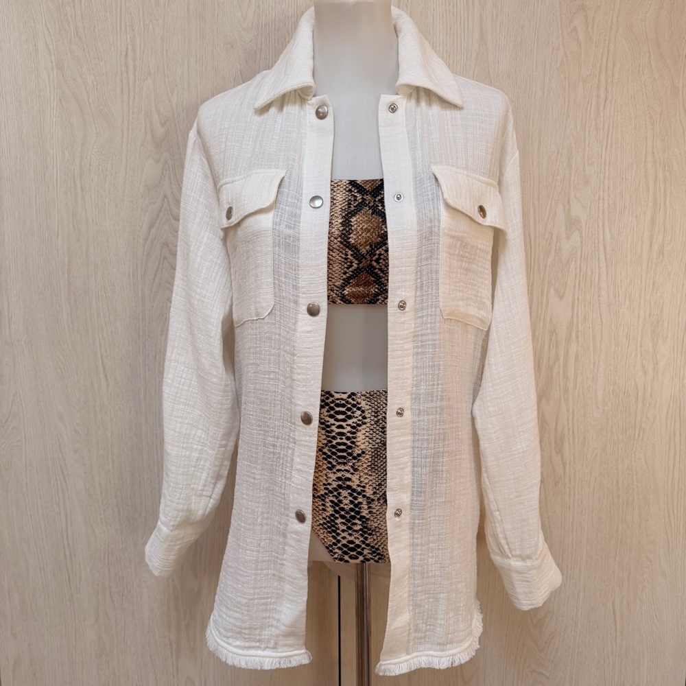 NWT BB Dakota by Steve Madden Ivory textured cotton gauze snap button blouse XS